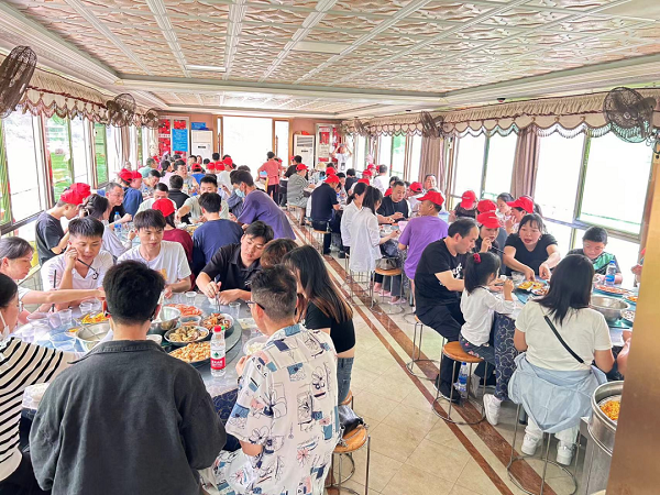 一起草 www.17c.com520清遠一日遊