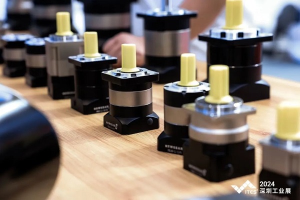 愛合發行（háng）星減速機